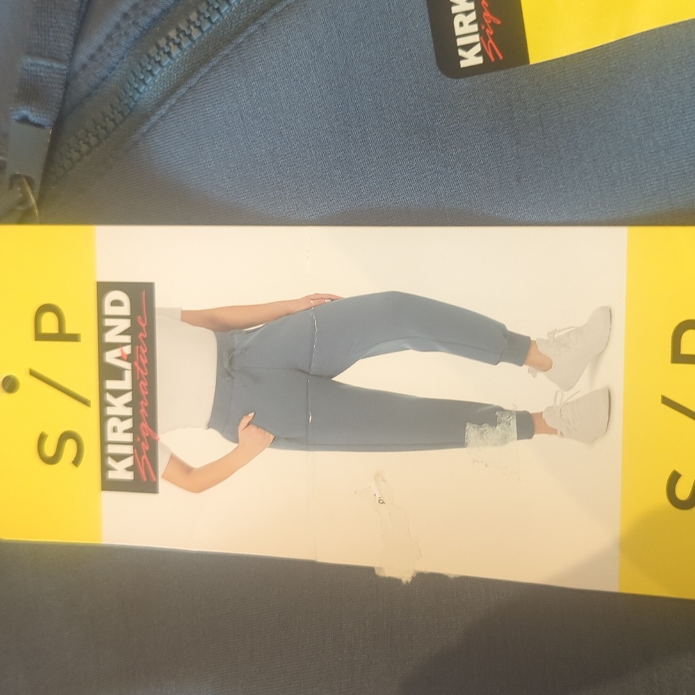 S: Kirkland Sweatpants women